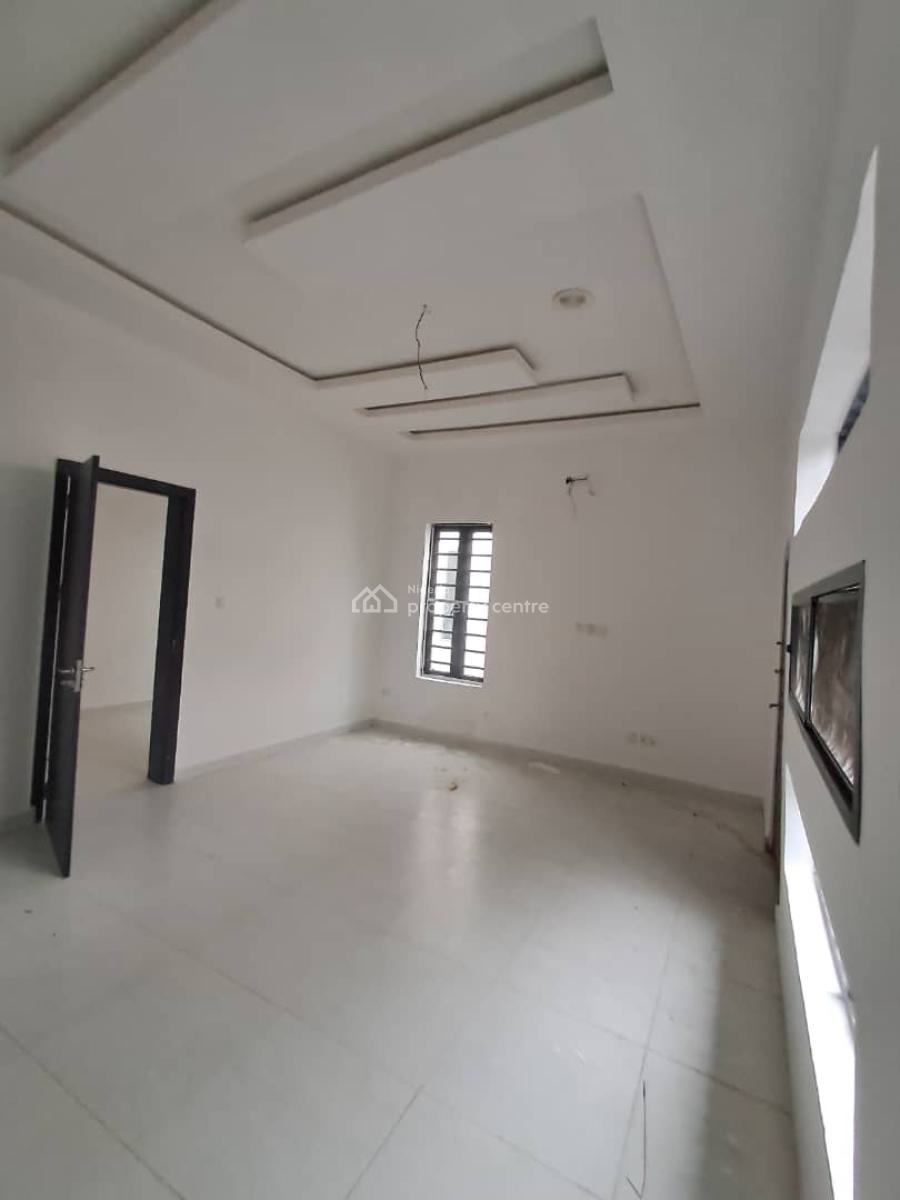 Well Maintained 4-bedroom Semi-detached Duplex, Orchid Road, Lekki, Lagos, Semi-detached Duplex for Sale