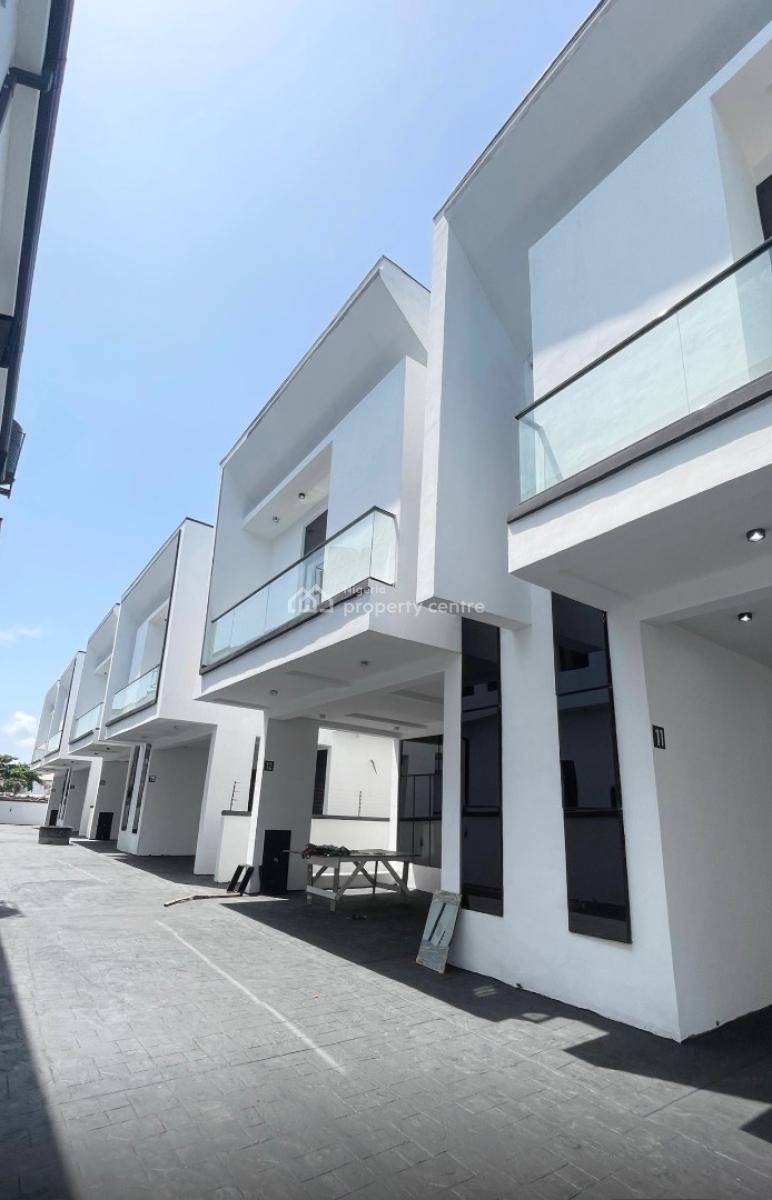 Nice 4 Bedroom Semi Detached Self Compound, Ikate Lekki Lagos, Lekki, Lagos, Semi-detached Duplex for Sale
