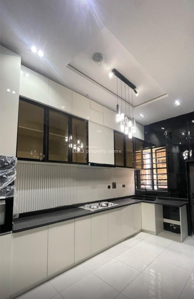 Nice 4 Bedroom Semi Detached Self Compound, Ikate Lekki Lagos, Lekki, Lagos, Semi-detached Duplex for Sale