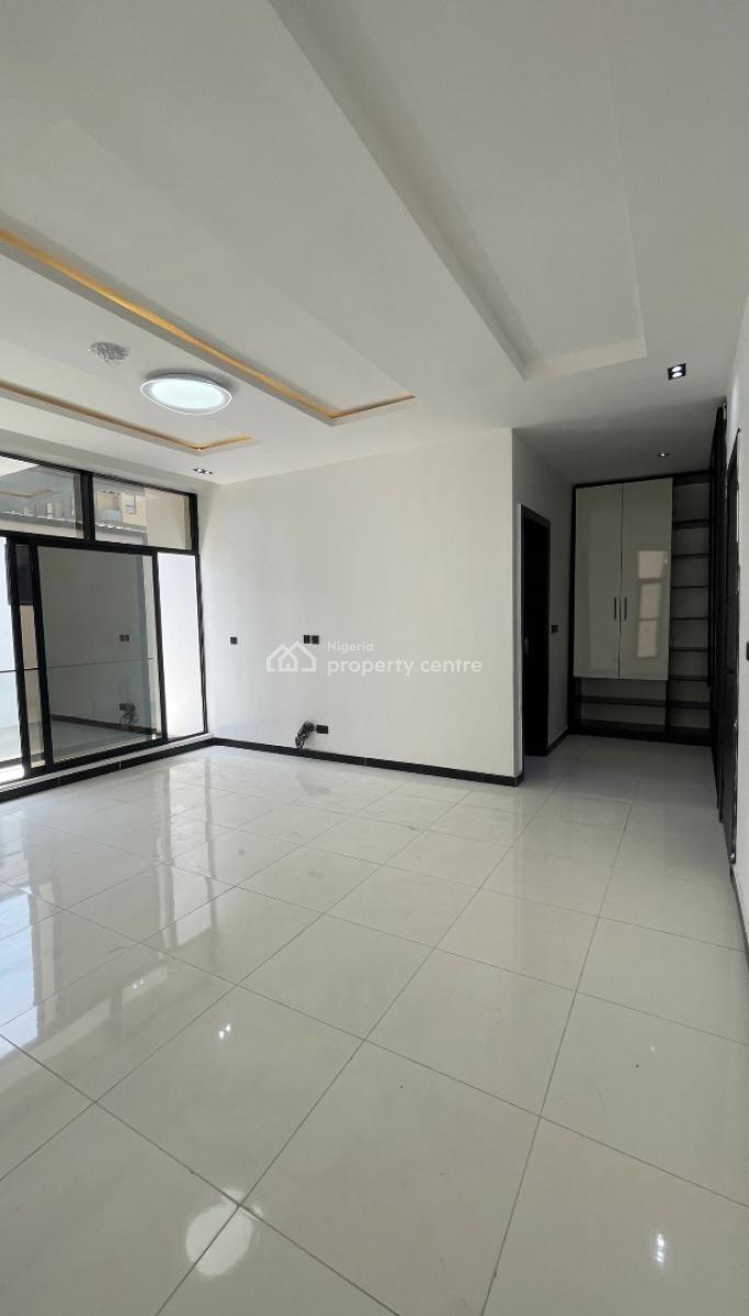 Nice 4 Bedroom Semi Detached Self Compound, Ikate Lekki Lagos, Lekki, Lagos, Semi-detached Duplex for Sale
