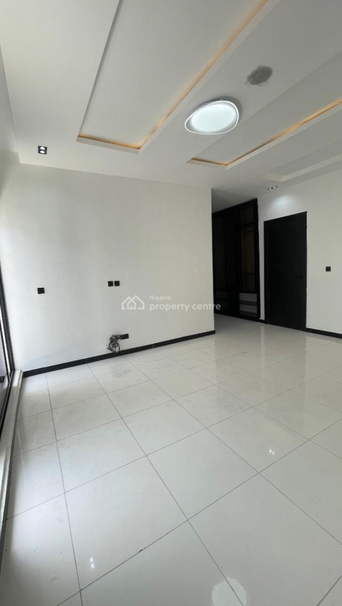Nice 4 Bedroom Semi Detached Self Compound, Ikate Lekki Lagos, Lekki, Lagos, Semi-detached Duplex for Sale