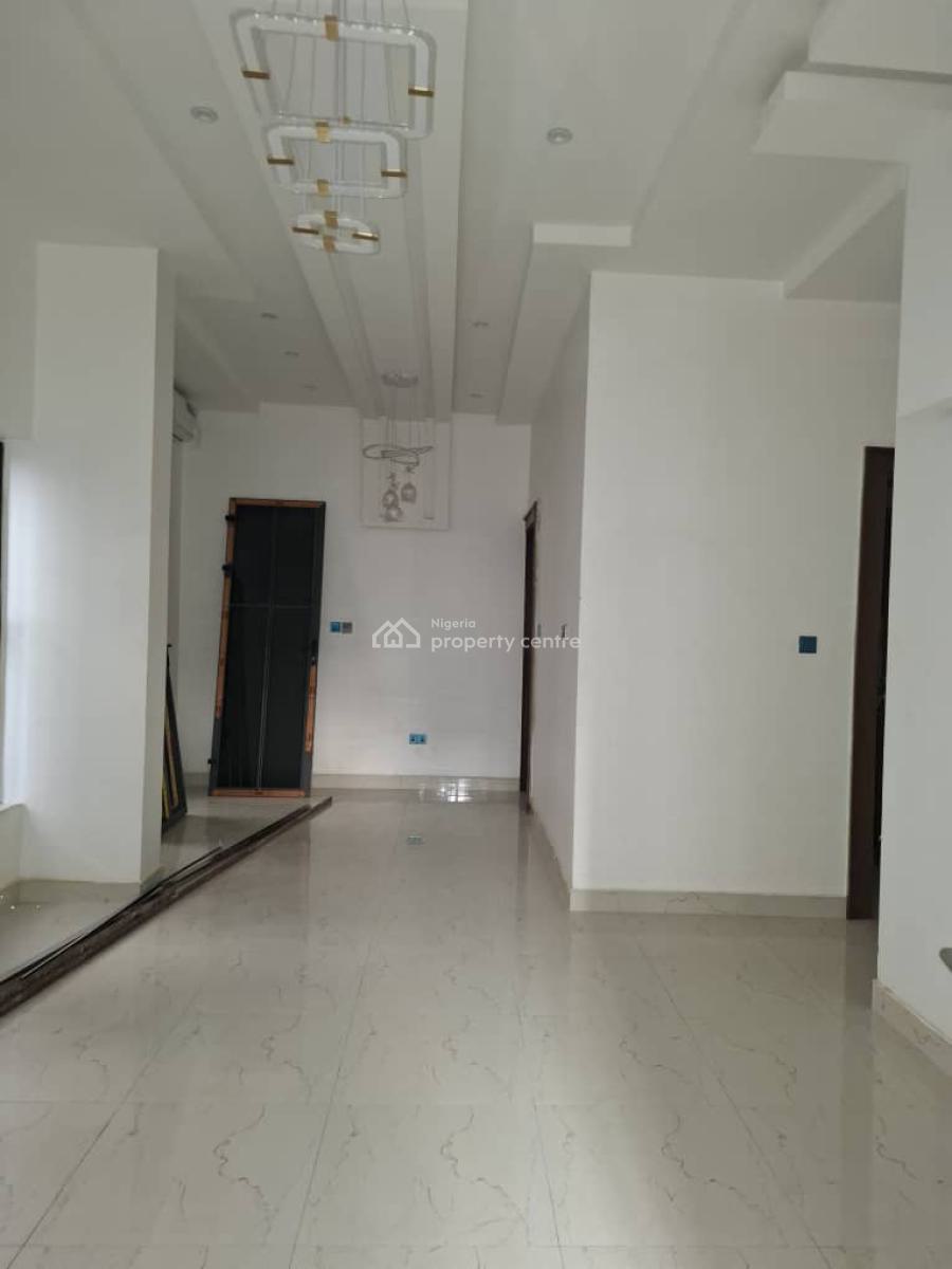Standard 2 Bedroom Apartment, Guzape District, Abuja, Flat / Apartment for Rent