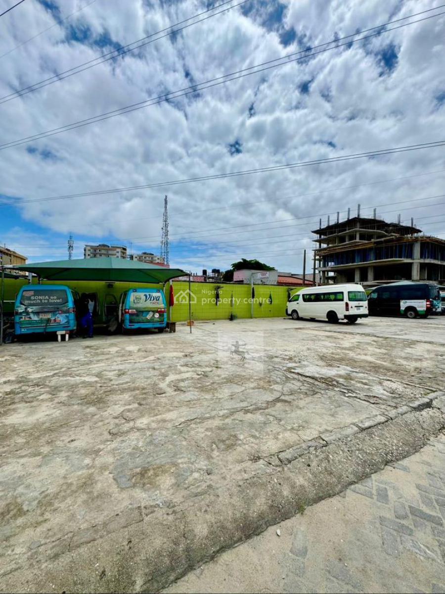 Commercial Land Measuring 1114sqm, Facing Lekki-epe Expressway, Oniru, Victoria Island (vi), Lagos, Commercial Land for Rent