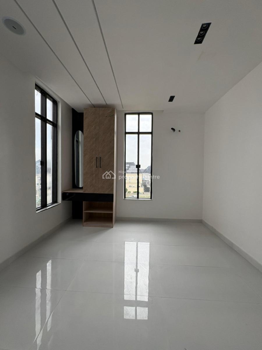 6-bedroom Detached Home, Lekki, Lagos, House for Sale