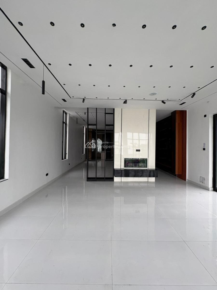 6-bedroom Detached Home, Lekki, Lagos, House for Sale