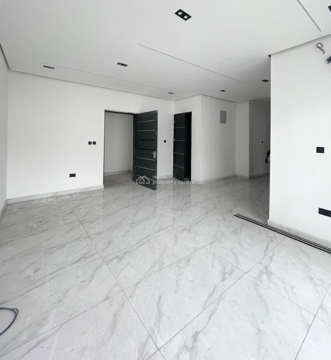 2 Bedroom Luxury Apartment, Ologolo, Lekki, Lagos, Flat / Apartment for Sale