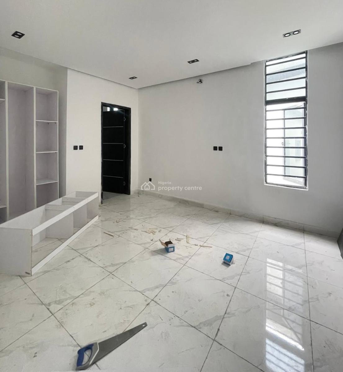 2 Bedroom Luxury Apartment, Ologolo, Lekki, Lagos, Flat / Apartment for Sale