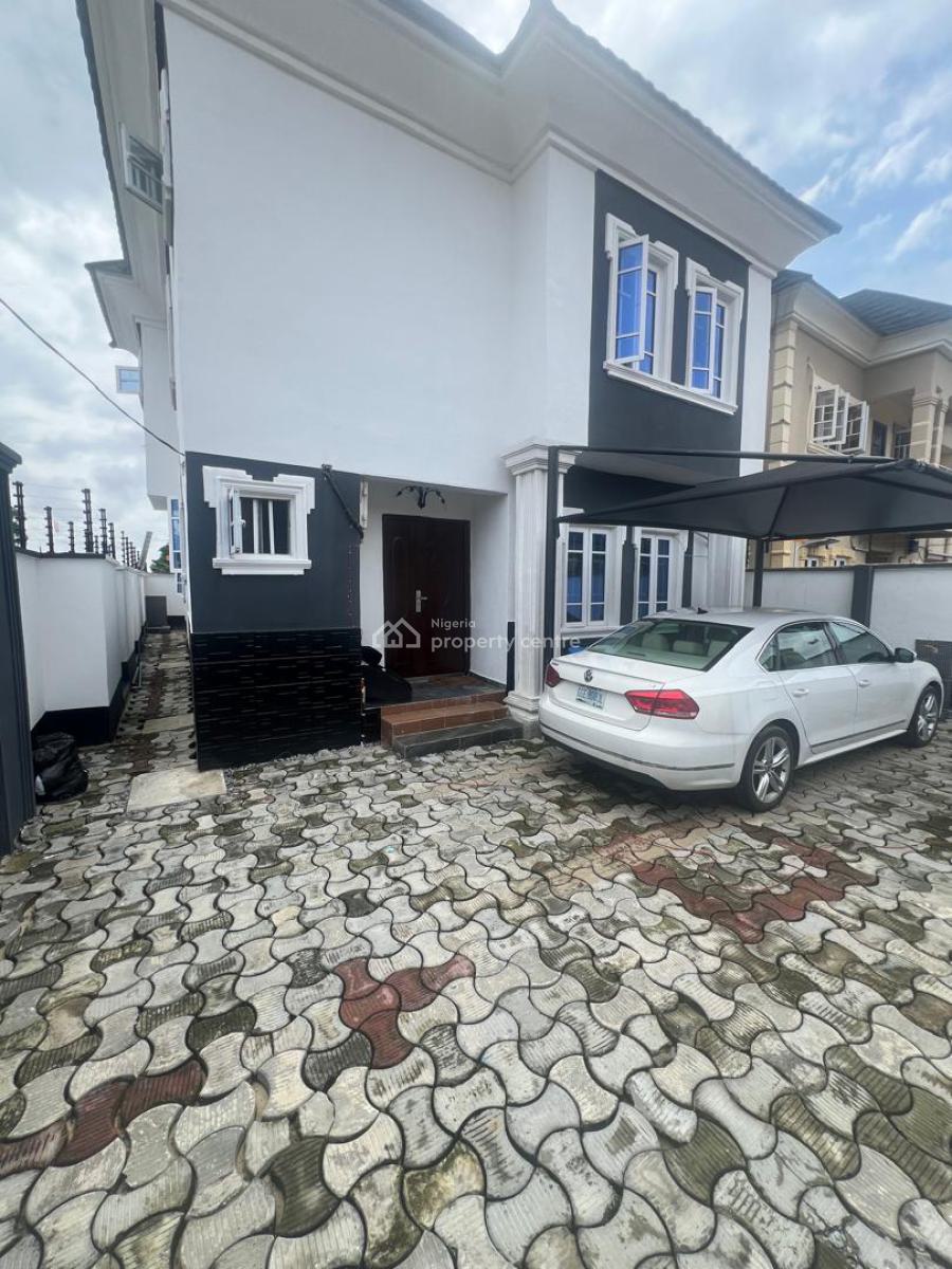 Well Renovated 4 Bedroom Detached Duplex, Ogunfayo Area, By Awoyaya Road, Eputu, Ibeju Lekki, Lagos, Detached Duplex for Sale