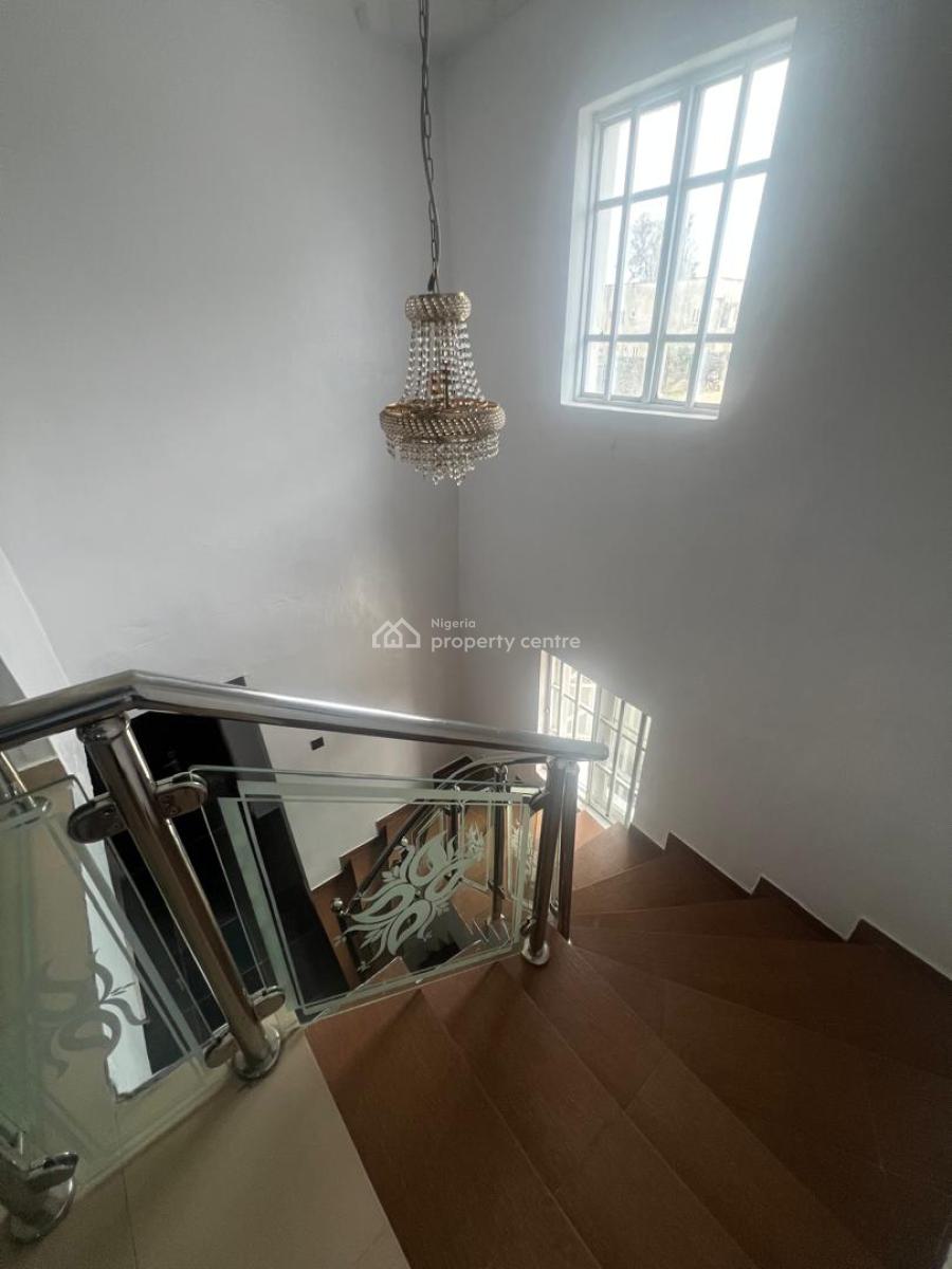 Well Renovated 4 Bedroom Detached Duplex, Ogunfayo Area, By Awoyaya Road, Eputu, Ibeju Lekki, Lagos, Detached Duplex for Sale