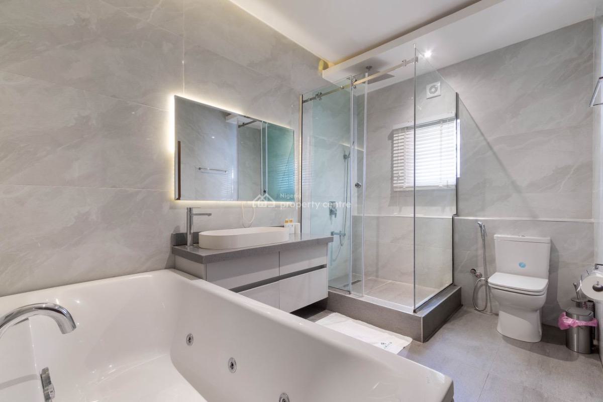 Luxurious 4 Bedroom Villa with 2 Livingroom and Private Chef, Bayview Estate, Ikate, Lekki, Lagos, Flat / Apartment Short Let