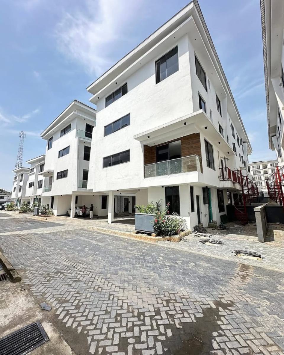 Spacious and 4-bedroom Terrace with Boys Quarters (bq), Swimming Pool, Old Ikoyi, Ikoyi, Lagos, Terraced Duplex for Rent