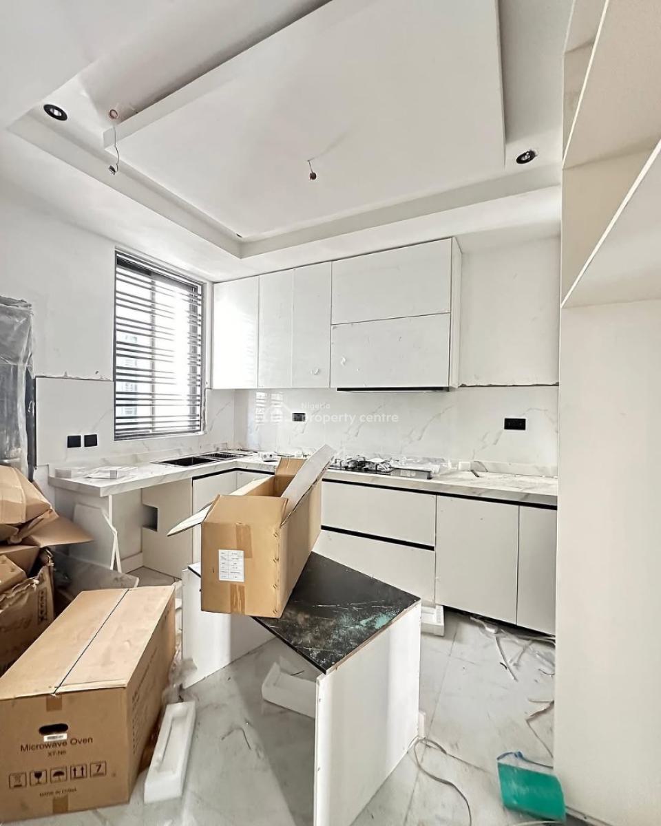 Spacious and 4-bedroom Terrace with Boys Quarters (bq), Swimming Pool, Old Ikoyi, Ikoyi, Lagos, Terraced Duplex for Rent