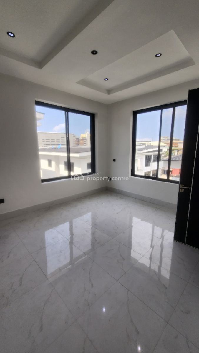 Spacious and 4-bedroom Terrace with Boys Quarters (bq), Swimming Pool, Old Ikoyi, Ikoyi, Lagos, Terraced Duplex for Rent