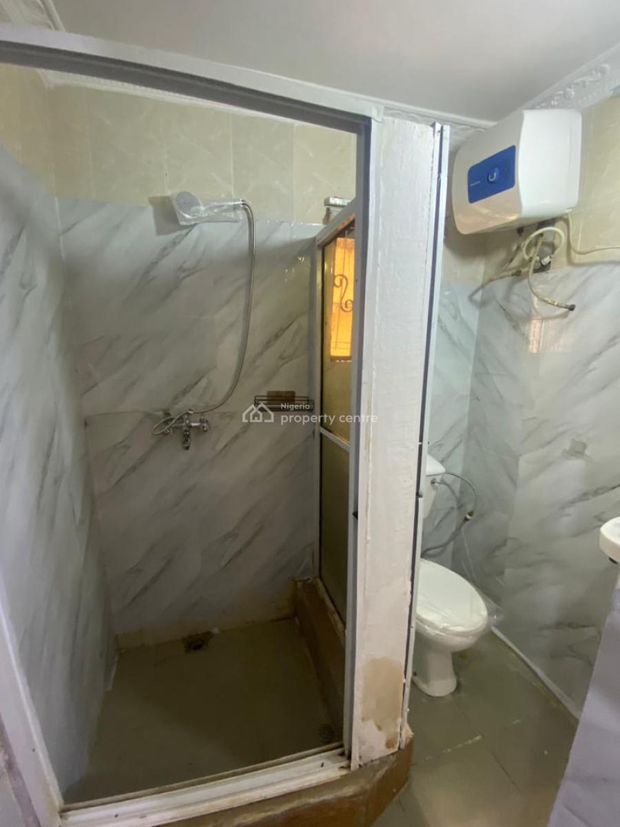 Newly Refurbished and Renovated Room and Parlour, Lekki Right By Pinnacle Filling Station, Lekki, Lagos, Mini Flat (room and Parlour) for Rent