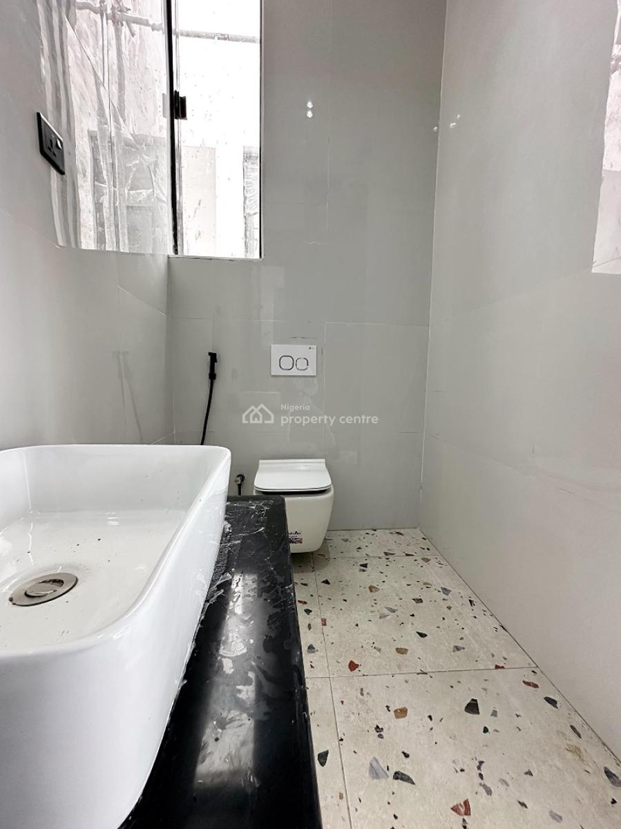 6 Bedroom Fully Detached with Bq, Lekki, Lagos, Detached Duplex for Sale