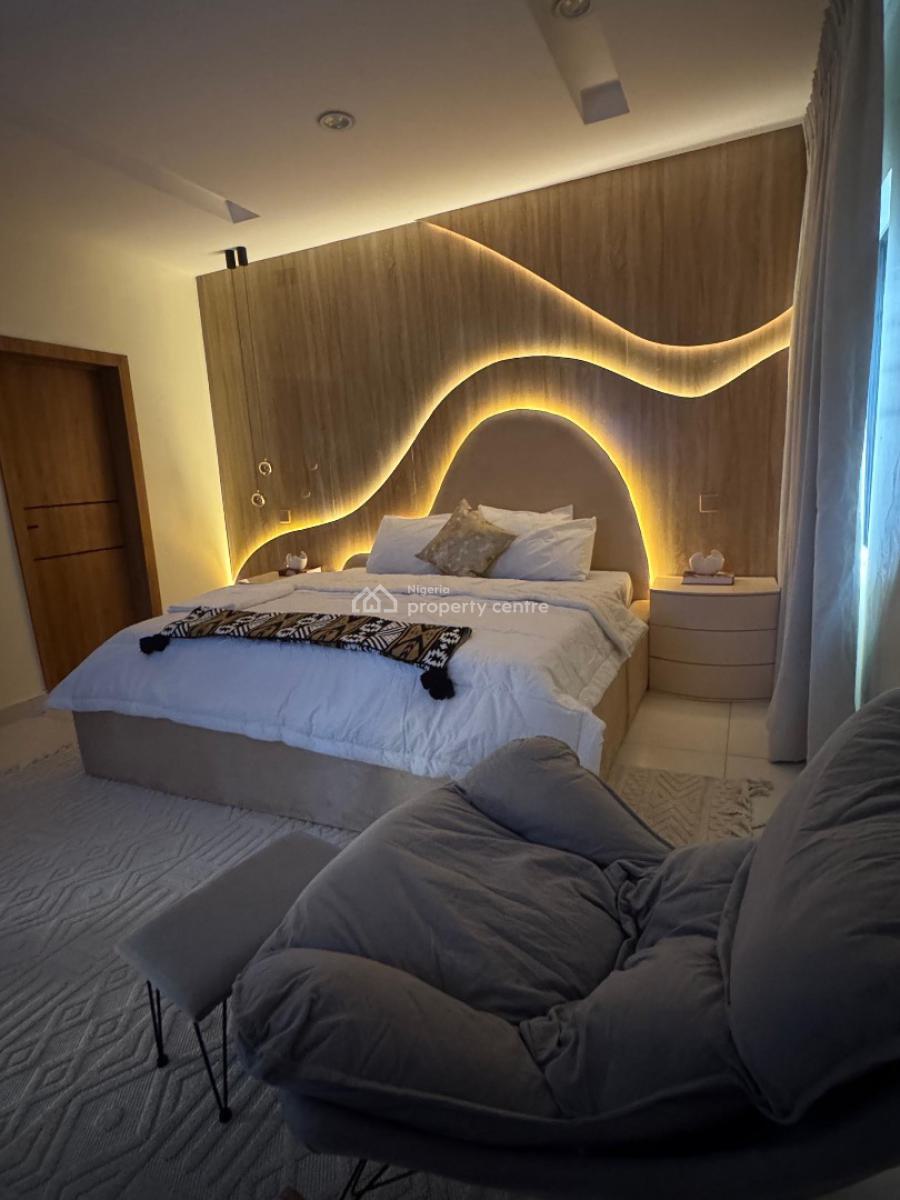 Luxurious Exclusive 2 Bedroom Apartment with Pool, Lekki Phase 1, Lekki, Lagos, Flat / Apartment Short Let