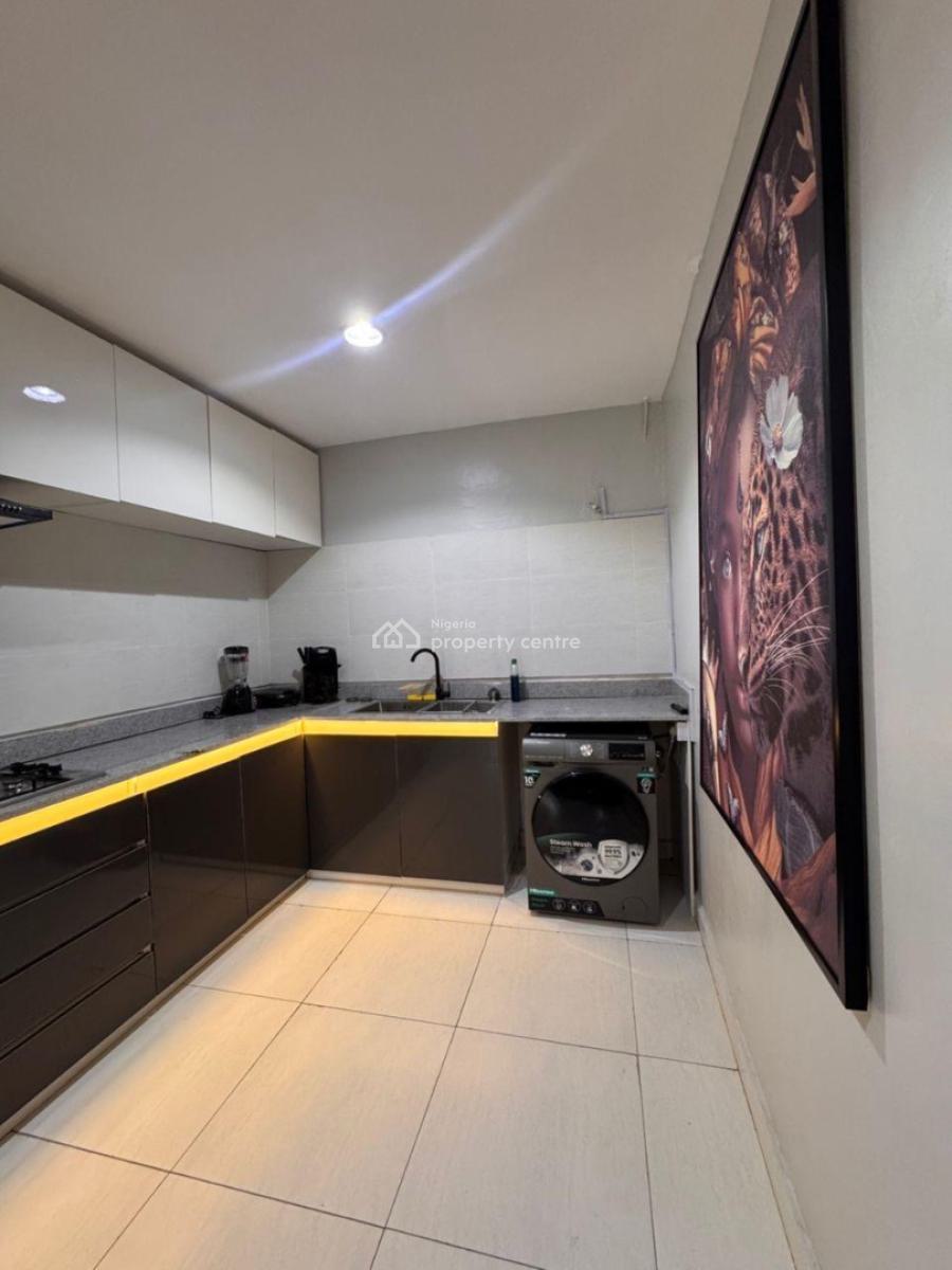 Luxurious Exclusive 2 Bedroom Apartment with Pool, Lekki Phase 1, Lekki, Lagos, Flat / Apartment Short Let