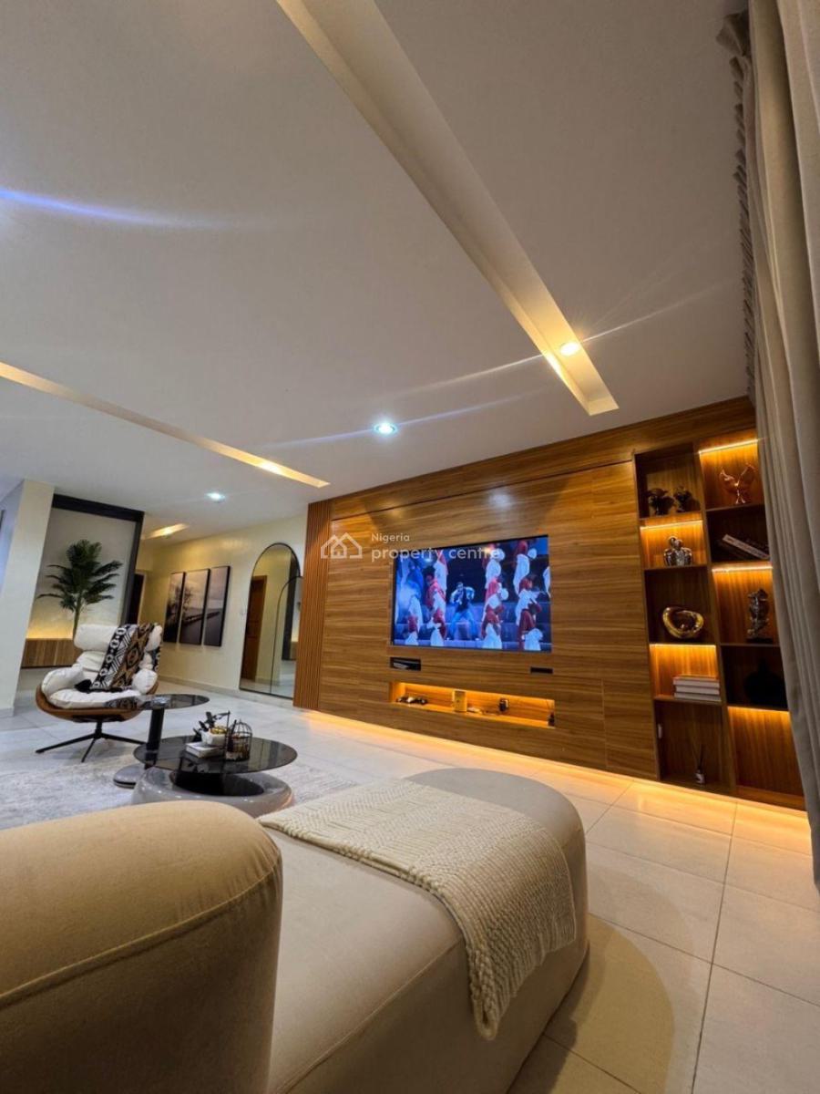 Luxurious Exclusive 2 Bedroom Apartment with Pool, Lekki Phase 1, Lekki, Lagos, Flat / Apartment Short Let