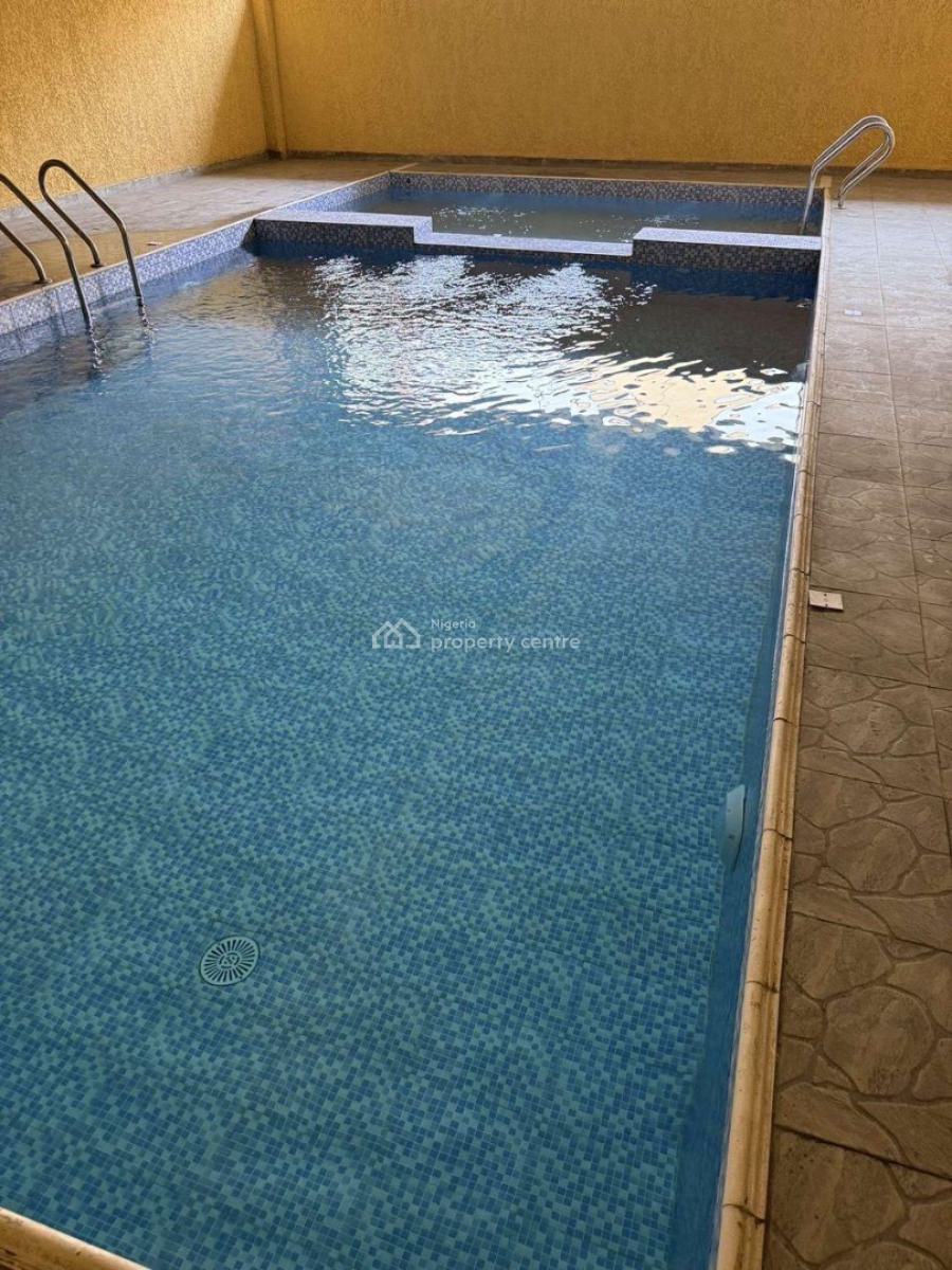 Luxurious Exclusive 2 Bedroom Apartment with Pool, Lekki Phase 1, Lekki, Lagos, Flat / Apartment Short Let