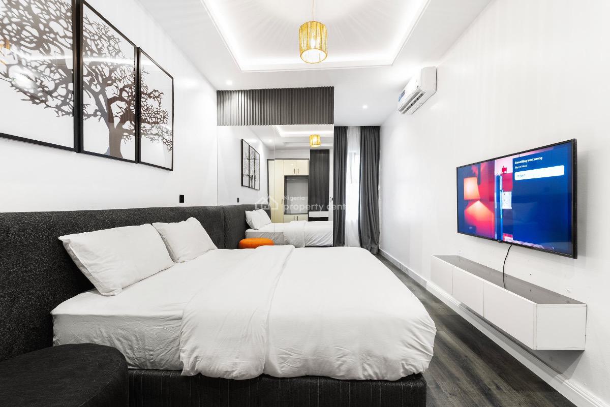 2 Bedroom Smart Maisonette Apartment with Bathtub and Pool, Freedom Way, Lekki Phase 1, Lekki, Lagos, Flat / Apartment Short Let