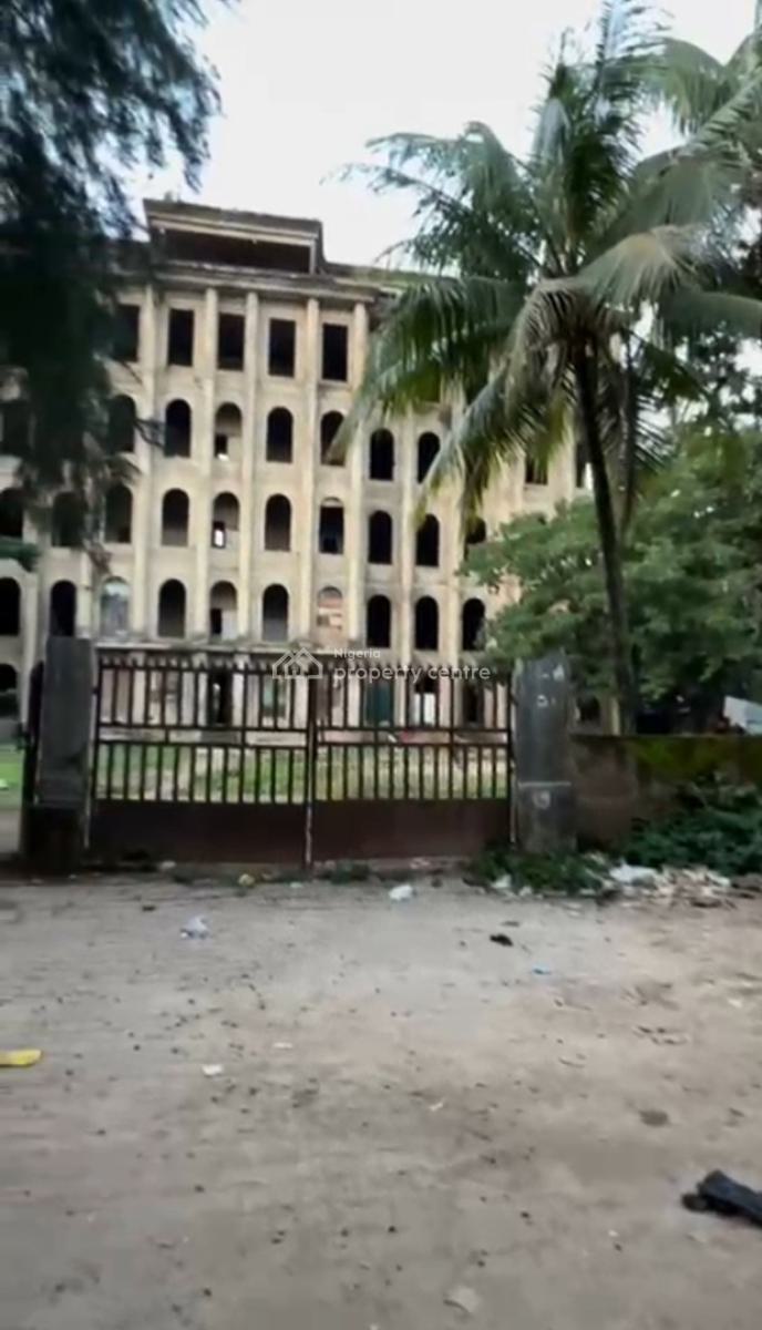 100 Rooms Uncompleted Hotel Structure, Maitama Main, Maitama District, Abuja, Hotel / Guest House for Sale