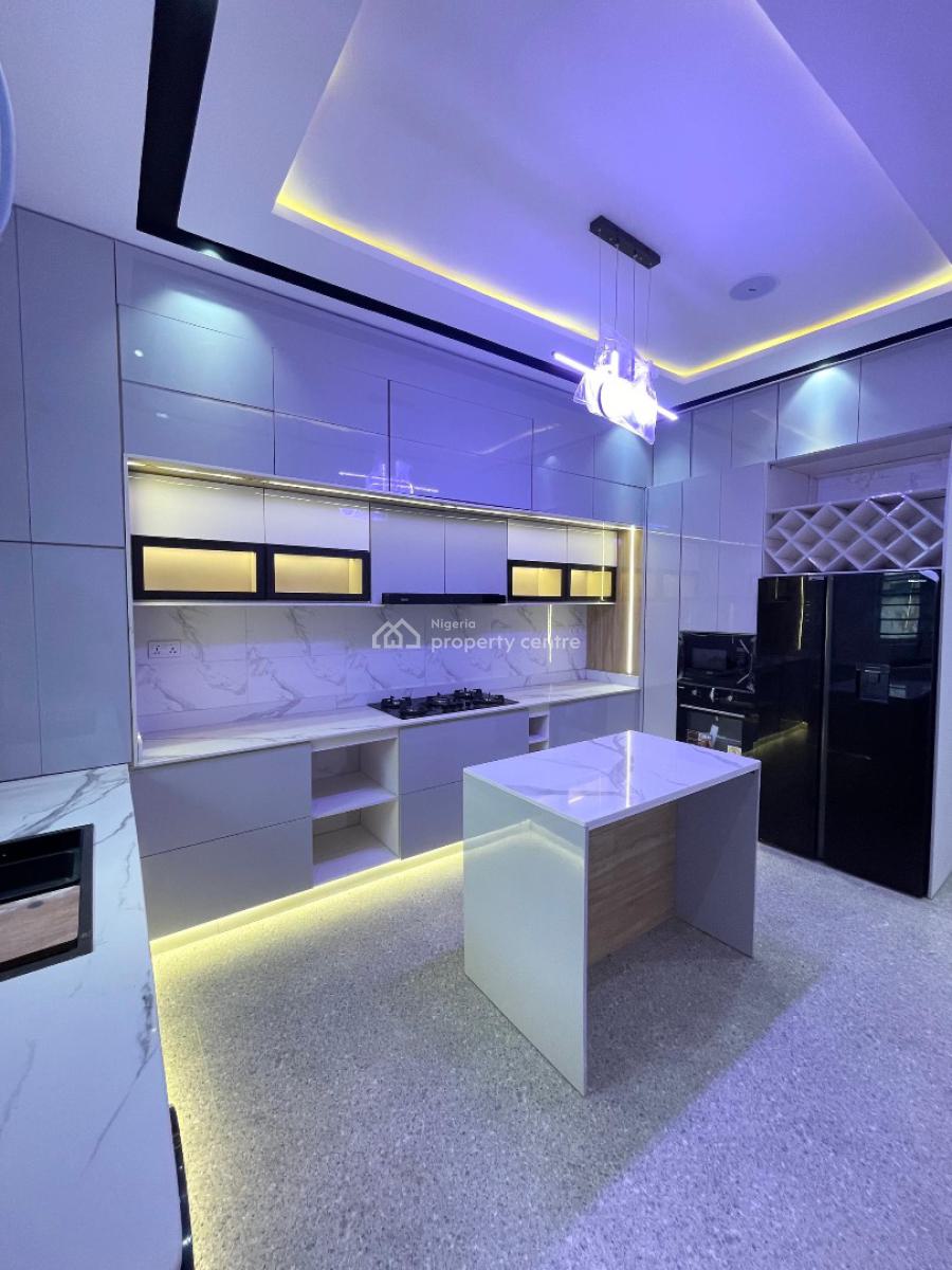 5 Bedroom Fully Detached, Lekki, Lagos, Detached Duplex for Sale