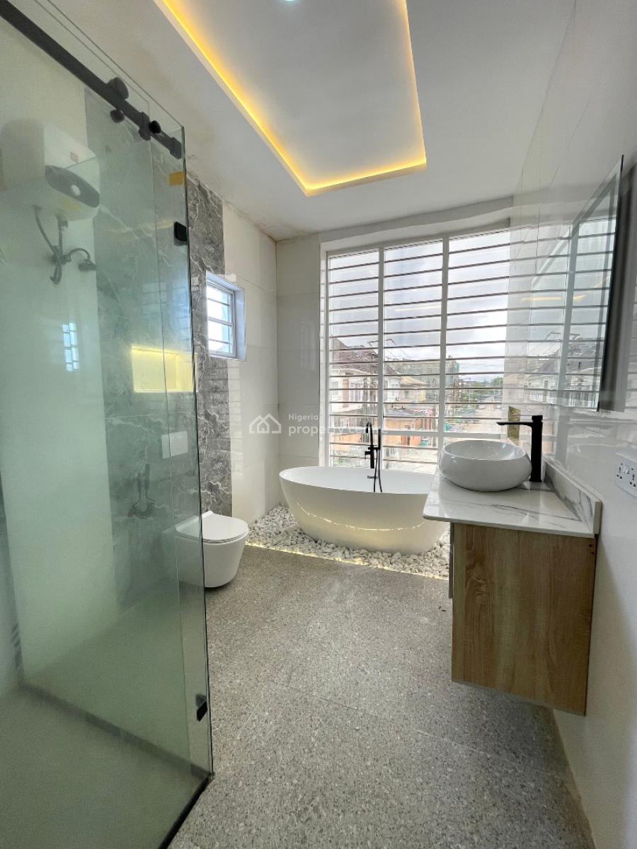 5 Bedroom Fully Detached, Lekki, Lagos, Detached Duplex for Sale
