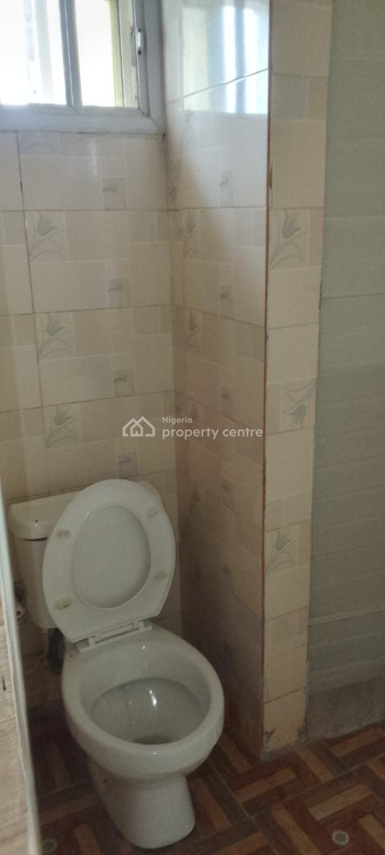 a Spacious Room Self Contained with Personal Fitted Kichen, Chevron Drive Paradise 3 Estate, Lekki, Lagos, Self Contain (single Rooms) for Rent