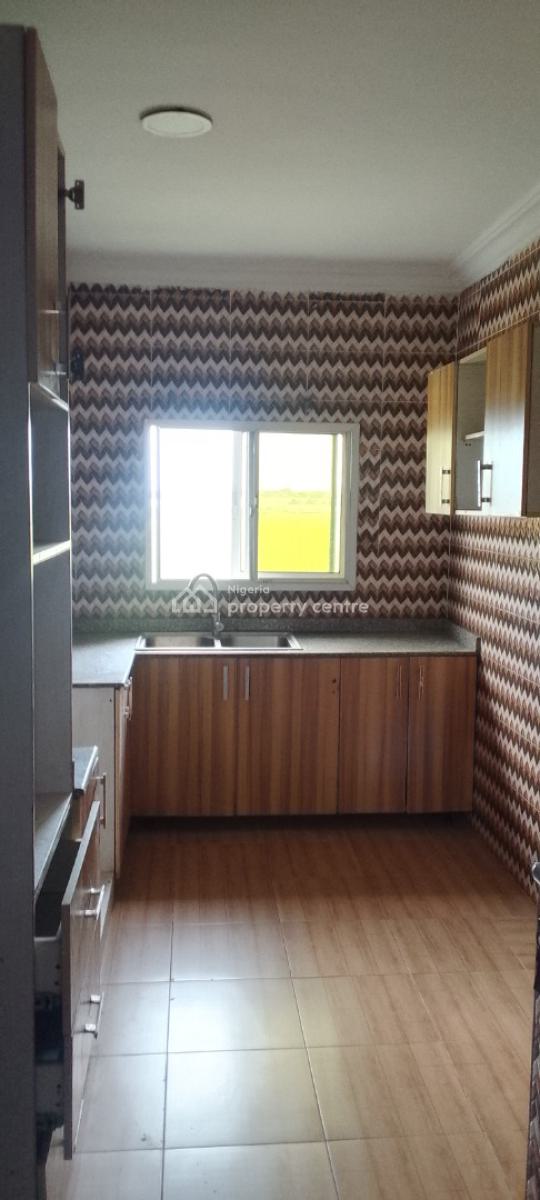 a Spacious Room Self Contained with Personal Fitted Kichen, Chevron Drive Paradise 3 Estate, Lekki, Lagos, Self Contain (single Rooms) for Rent