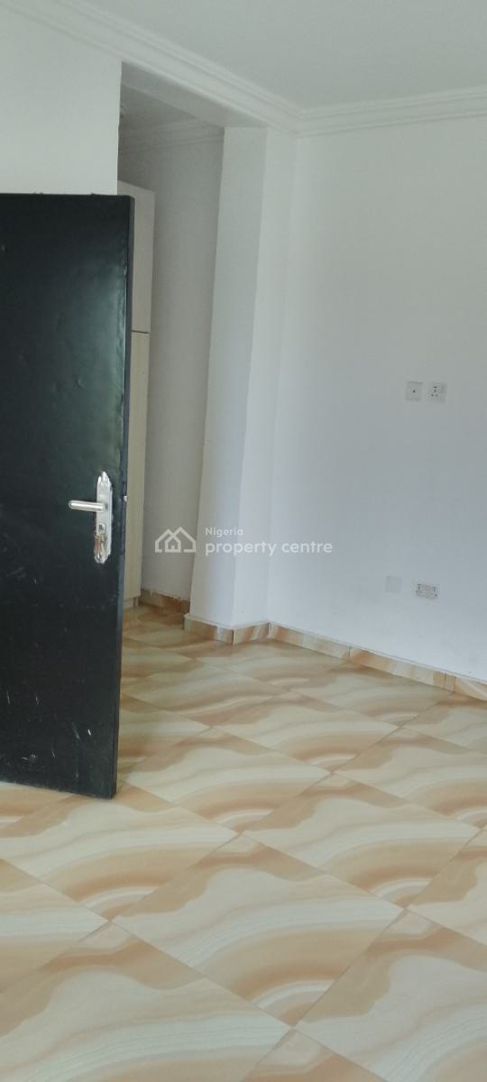 a Spacious Room Self Contained with Personal Fitted Kichen, Chevron Drive Paradise 3 Estate, Lekki, Lagos, Self Contain (single Rooms) for Rent