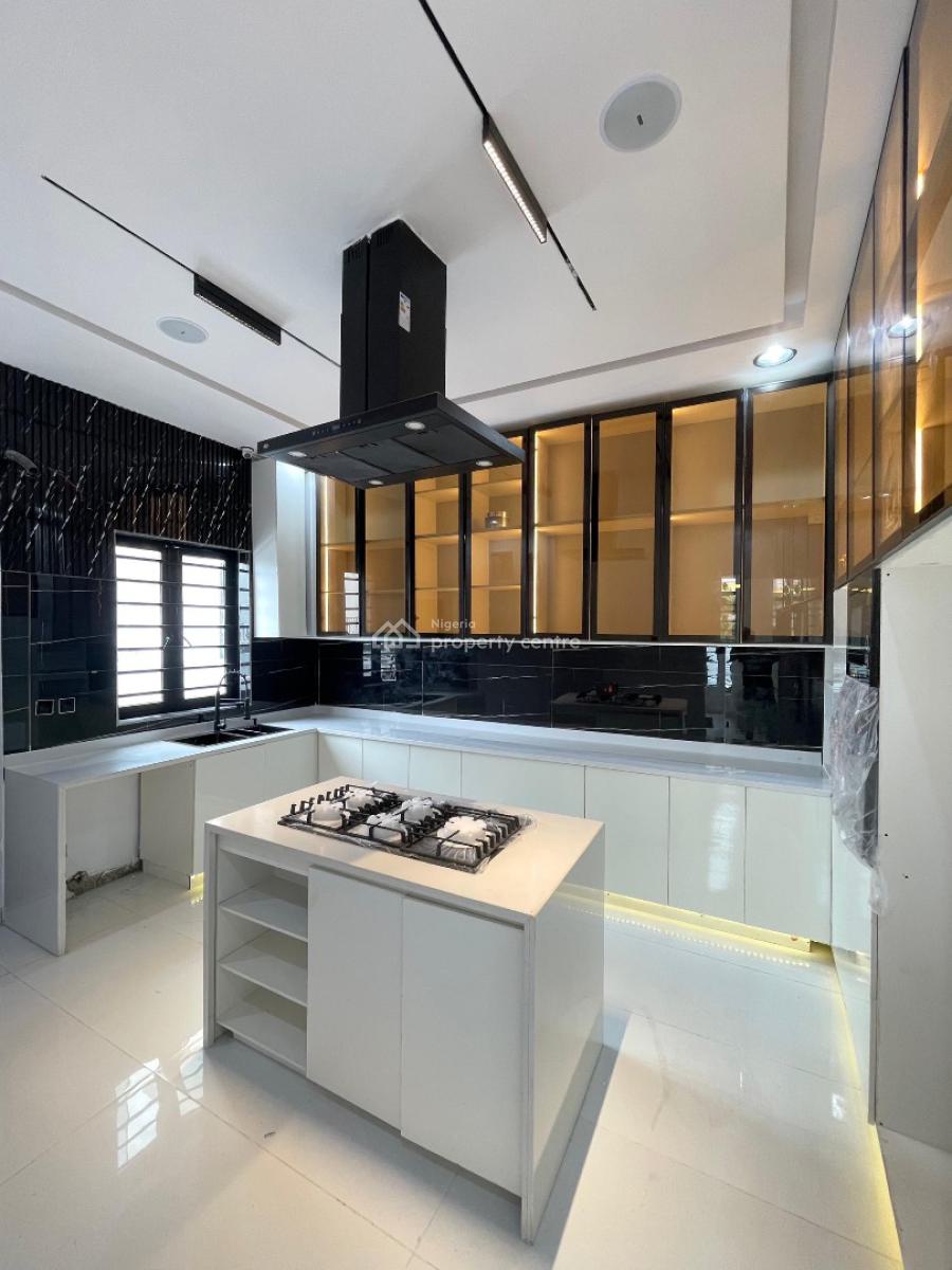 5 Bedroom Fully Detached, Lekki, Lagos, Detached Duplex for Sale