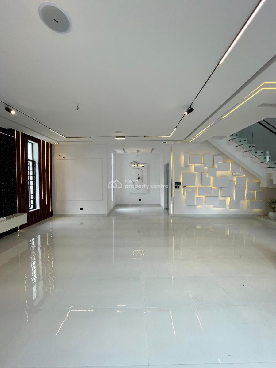 5 Bedroom Fully Detached, Lekki, Lagos, Detached Duplex for Sale