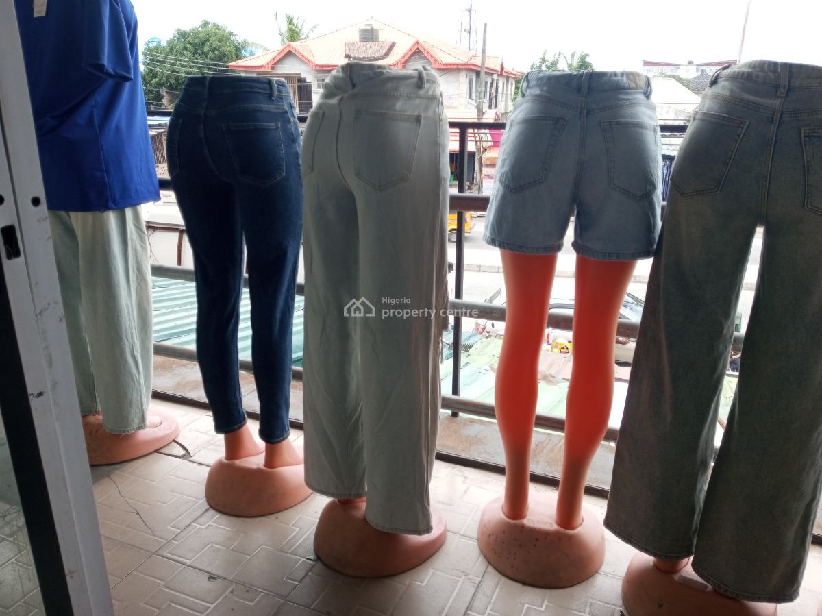 Shop Upstairs Directly Facing The Road, Badore, Ajah, Lagos, Shop for Rent