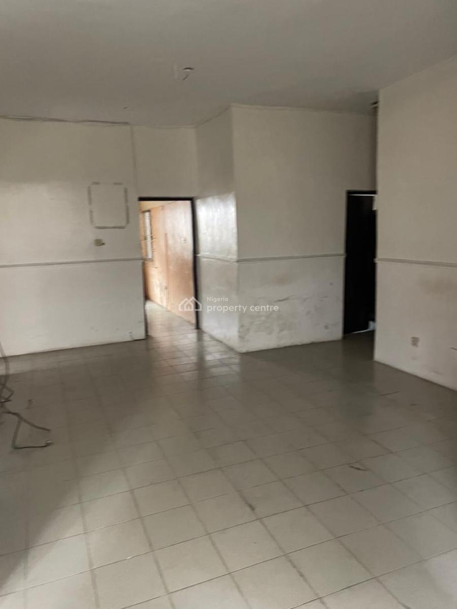 3 Bedroom Flat, Gra Phase 2, Magodo, Lagos, Flat / Apartment for Rent