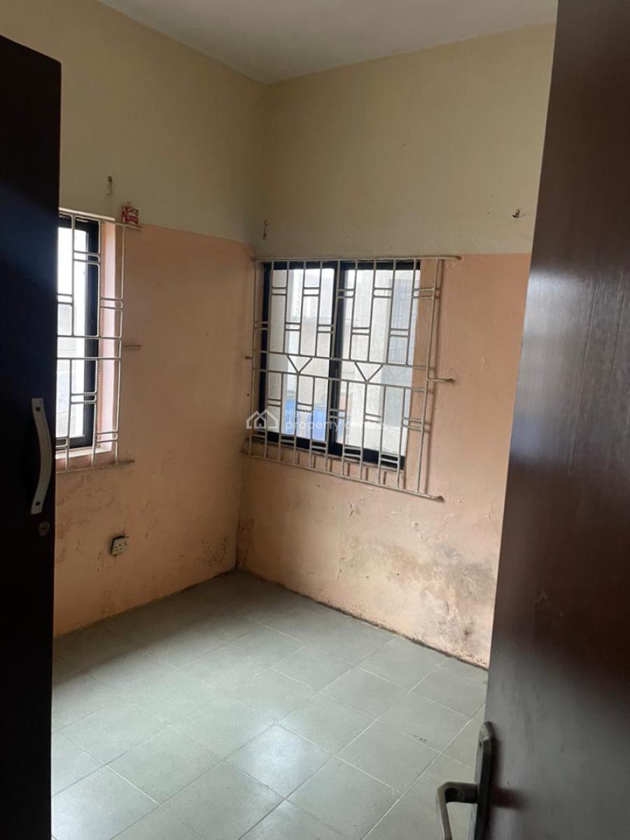 3 Bedroom Flat, Gra Phase 2, Magodo, Lagos, Flat / Apartment for Rent
