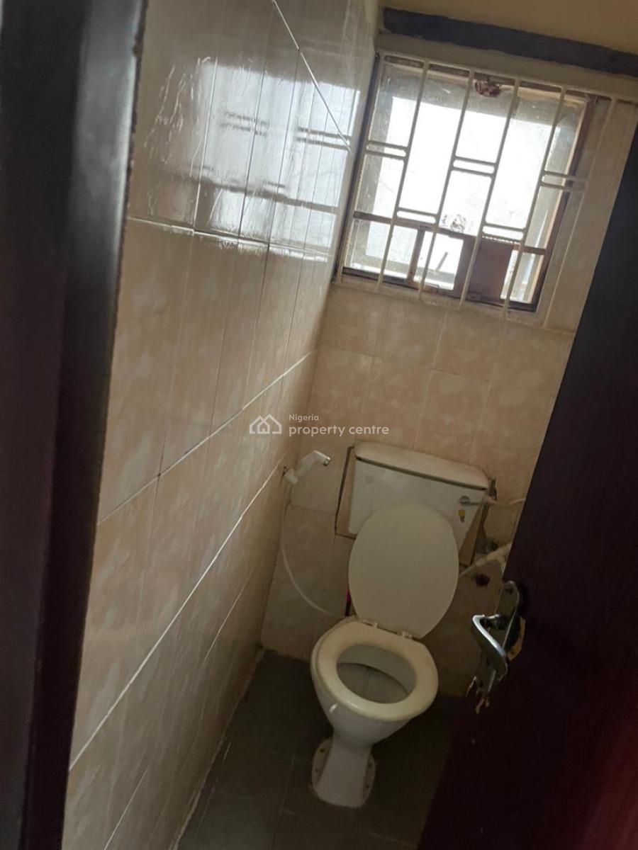 3 Bedroom Flat, Gra Phase 2, Magodo, Lagos, Flat / Apartment for Rent