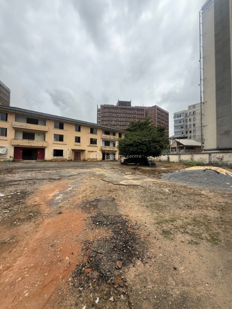 Land Measuring 2,588 Sqm with Demolishable Building, Old Ikoyi, Ikoyi, Lagos, Land for Rent