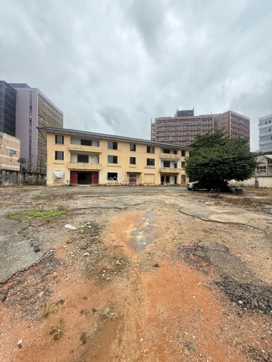 Land Measuring 2,588 Sqm with Demolishable Building, Old Ikoyi, Ikoyi, Lagos, Land for Rent