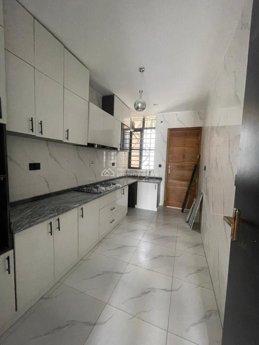 Massive 2 Bedroom Fully Serviced Apartment with Pool and Gym, Chevron Tollgate Area, Lekki, Lagos, Flat / Apartment for Sale