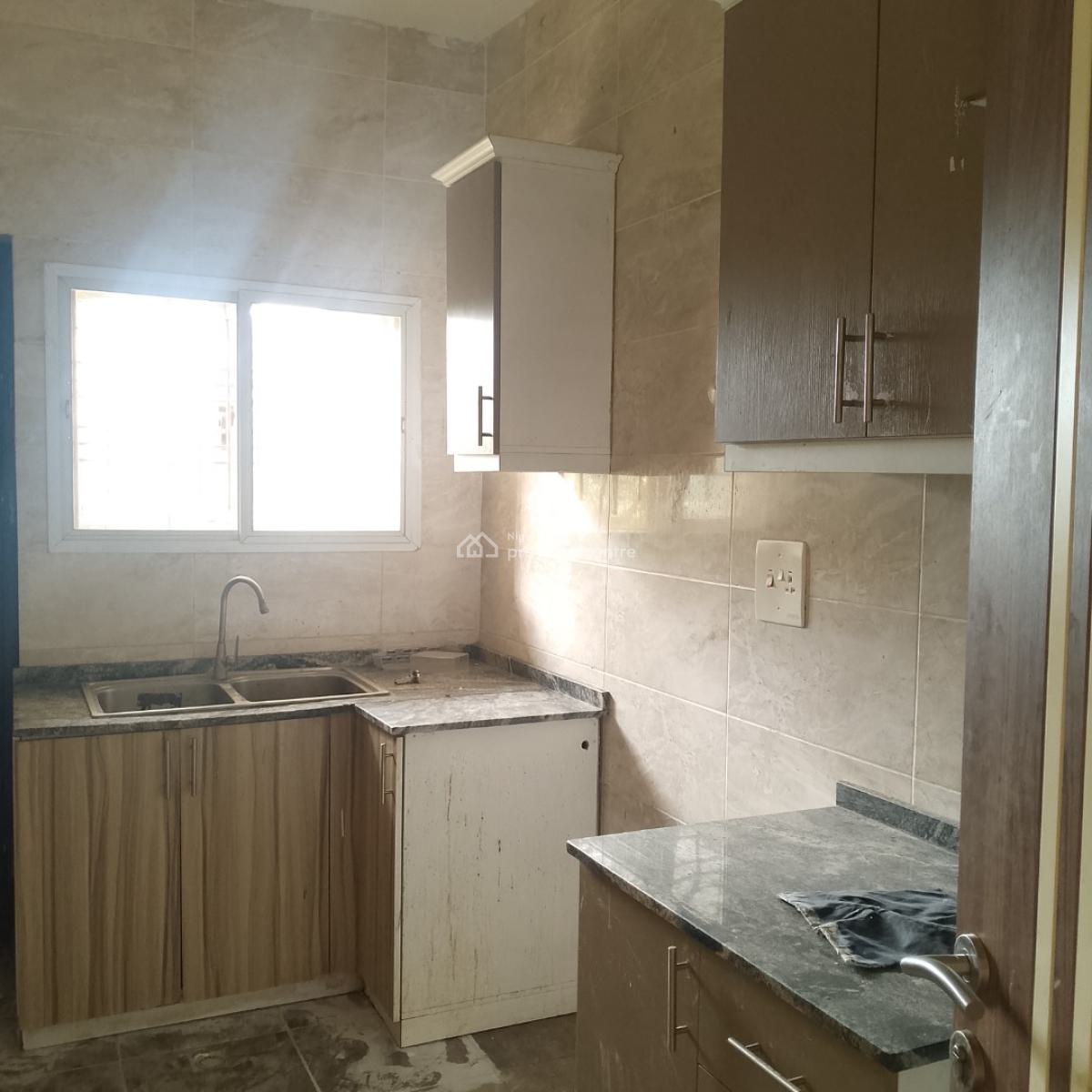 2-bedroom with Fitted Kitchen and Wardrobe, Katampe Extension, Katampe, Abuja, Flat / Apartment for Rent
