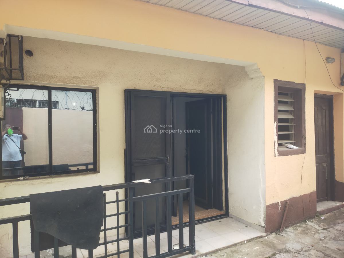 3 Bedroom Flat, Mende, Maryland, Lagos, Flat / Apartment for Rent