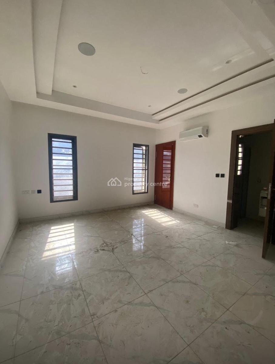 Luxury 2 Bedroom Apartment, Lekki Phase 1, Lekki, Lagos, Flat / Apartment for Rent