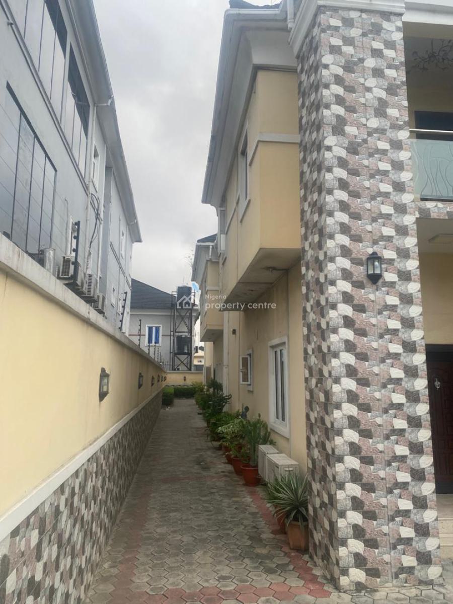 Upscale 5-bedroom Fully Detached Duplex with 2 Rooms Bq on 500sqm, Lekki Phase 1, Lekki, Lagos, Detached Duplex for Sale