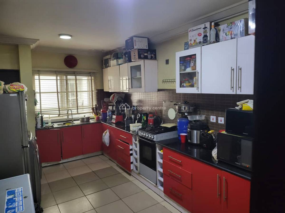 Well Maintained 5 Bedroom Terrace Duplex, Osapa London, Lekki, Lagos, Terraced Duplex for Sale