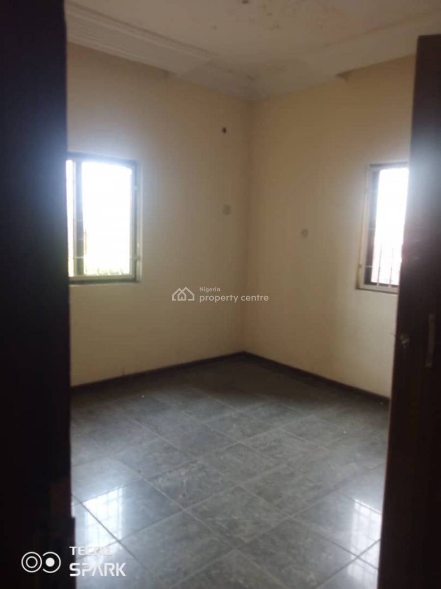 Good 2 Bedrooms Flat  Apartment 3.5 By American International School, Durumi, Abuja, Flat / Apartment for Rent