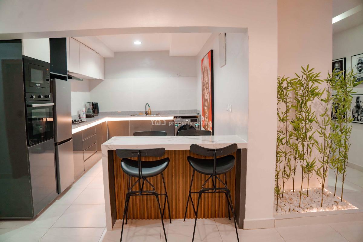 Luxurious Exclusive 2bedroom Apartment, Lekki Phase1, Lekki, Lagos, Flat / Apartment Short Let