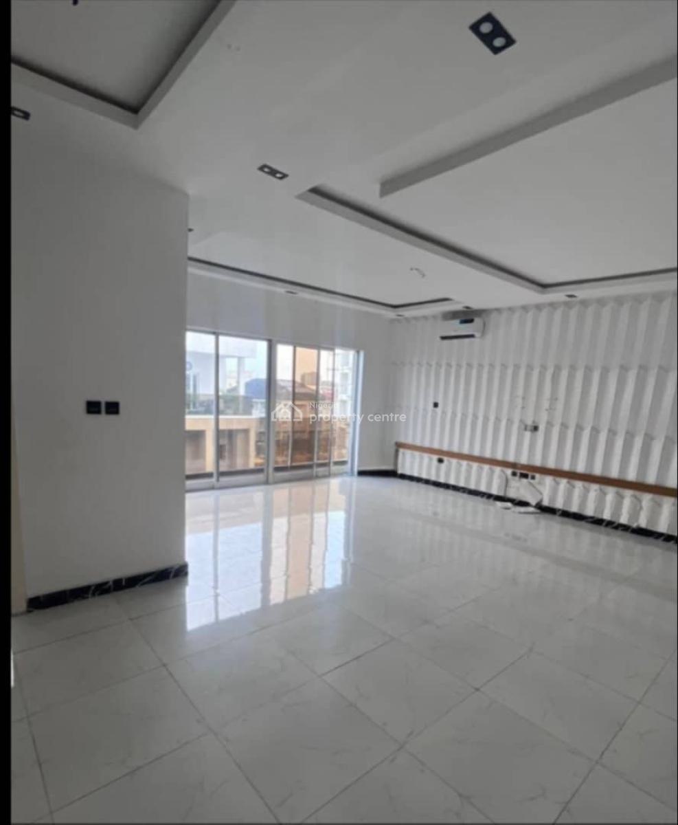 Serviced 3-bedroom Flat on Pentfloor with Bq, Lekki Phase 1, Lekki, Lagos, House for Rent