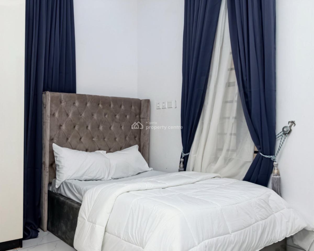 Luxurious 3bedroom Duplex with an Office, Igbo Efon Lekki, Lekki, Lagos, Flat / Apartment Short Let