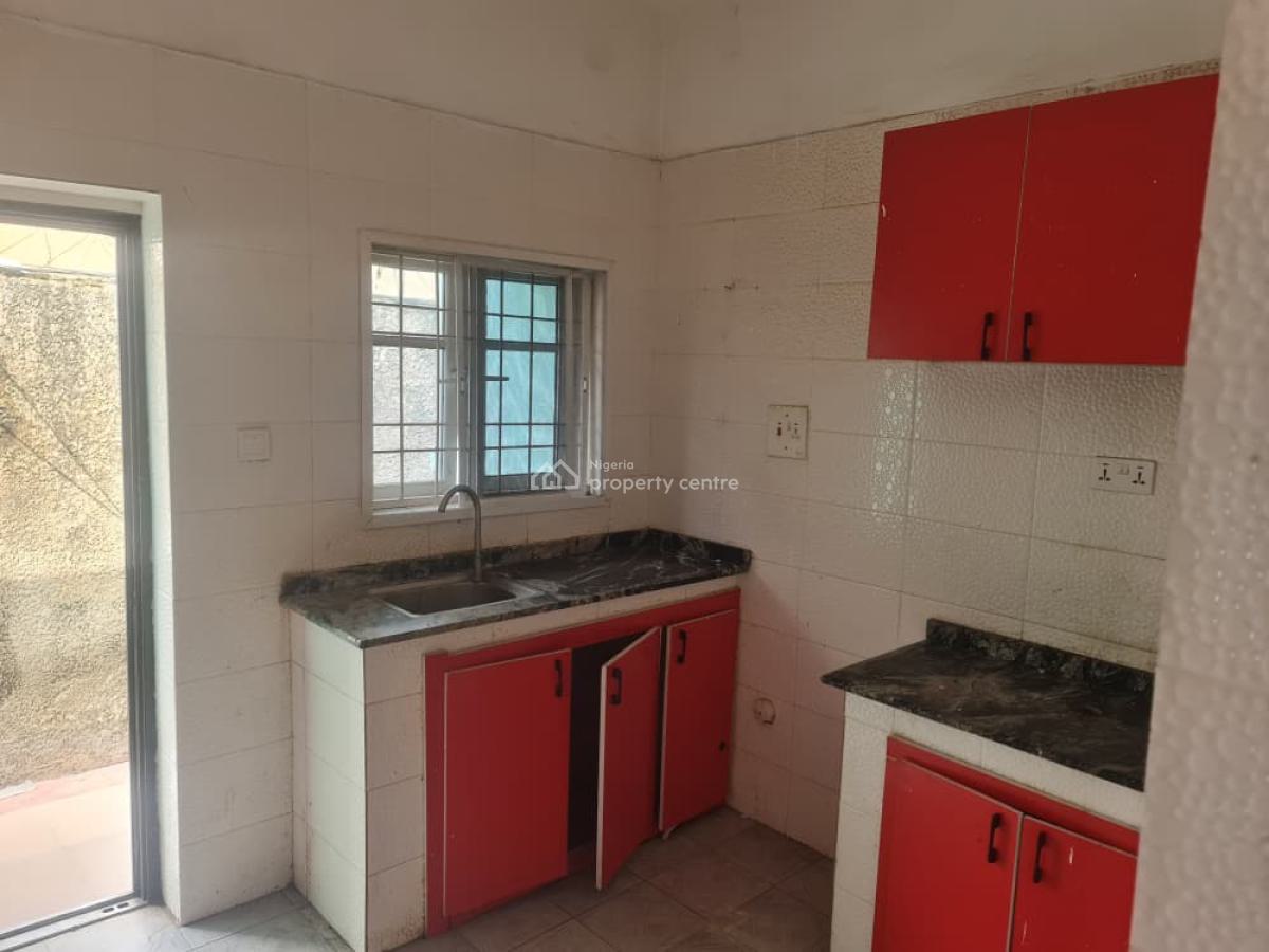 Excellent Spacious 2 Bedroom Apartment, Von Road, Lugbe District, Abuja, Flat / Apartment for Rent