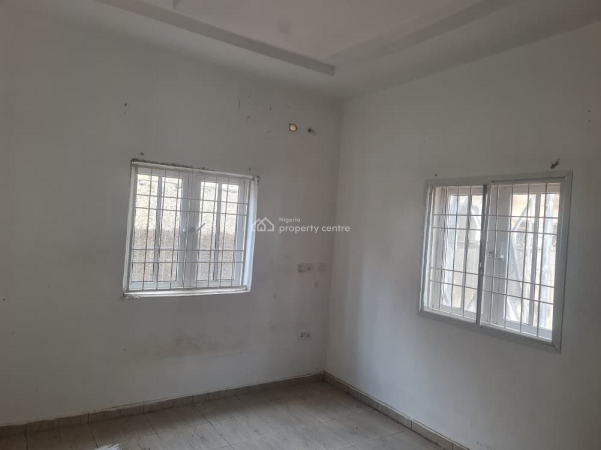 Excellent Spacious 2 Bedroom Apartment, Von Road, Lugbe District, Abuja, Flat / Apartment for Rent